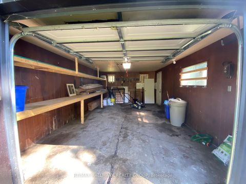 Photo 3 at 2545 MARKET Street, Cumberland Village, Orleans