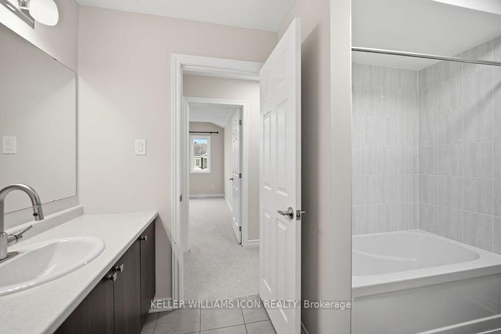 Photo 32 at 756 Cape Jack Walk, Nepean (Half Moon Bay), Ottawa