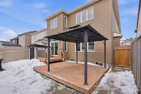 Photo 42 at 756 Cape Jack Walk, Nepean (Half Moon Bay), Ottawa