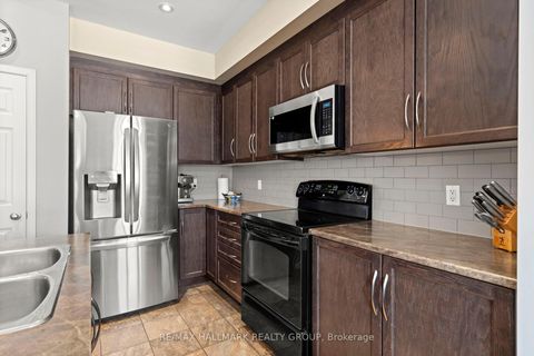 Photo 9 at 2268 Descartes Street, Notting Hill/Summerside, Orleans