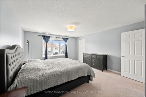 Photo 17 at 2268 Descartes Street, Notting Hill/Summerside, Orleans