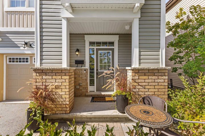 Photo 2 at 760 Mayfly Crescent, Nepean (Half Moon Bay), Ottawa