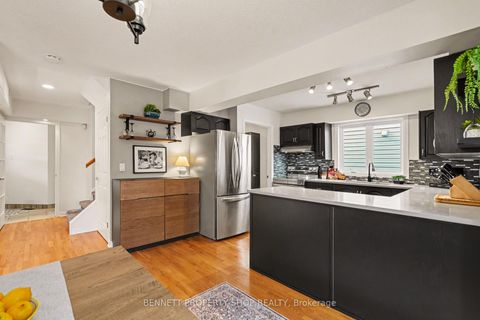 Photo 4 at 53 Filion Crescent, Bridlewood, Kanata