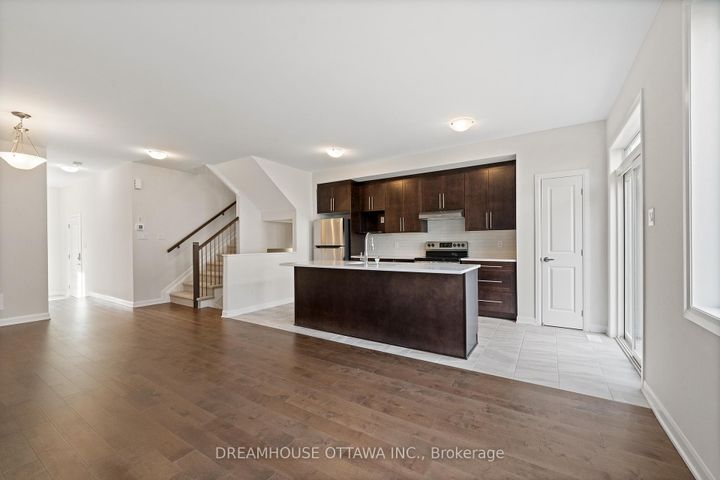 Photo 10 at 563 Aglish Mews, Nepean (Half Moon Bay), Ottawa