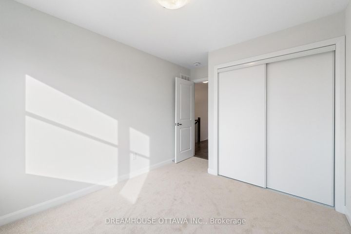 Photo 21 at 563 Aglish Mews, Nepean (Half Moon Bay), Ottawa