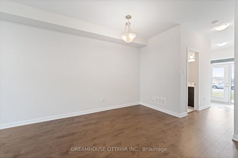 Photo 5 at 563 Aglish Mews, Nepean (Half Moon Bay), Ottawa