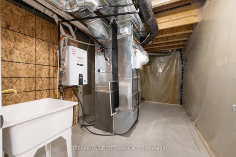 Photo 29 at 563 Aglish Mews, Nepean (Half Moon Bay), Ottawa