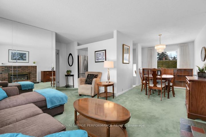 Photo 8 at 9 Kilmory Crescent, Nepean (Borden Farm/Stewart Farm/Carleton Heights/Parkwood Hills), Ottawa