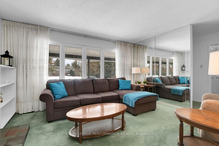 Photo 9 at 9 Kilmory Crescent, Nepean (Borden Farm/Stewart Farm/Carleton Heights/Parkwood Hills), Ottawa