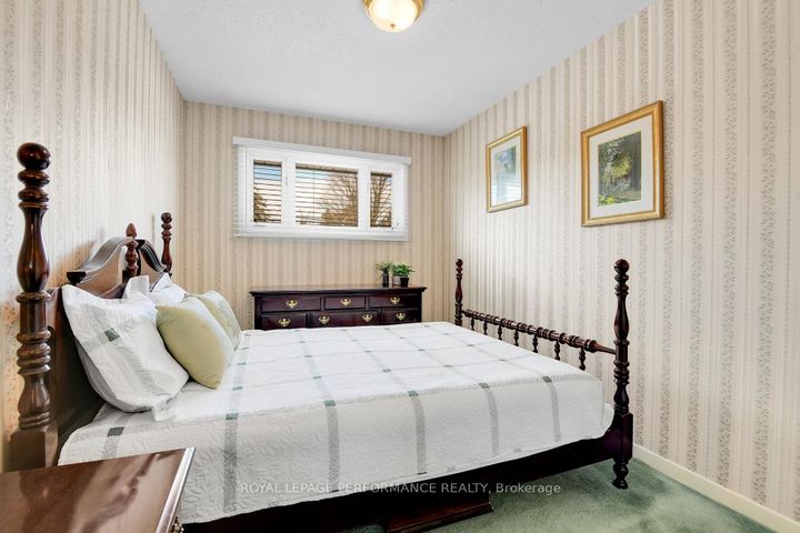 Photo 19 at 9 Kilmory Crescent, Nepean (Borden Farm/Stewart Farm/Carleton Heights/Parkwood Hills), Ottawa