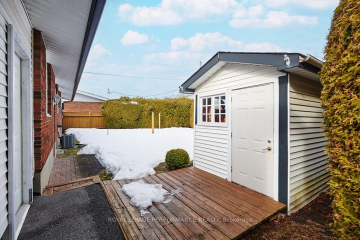 Photo 32 at 9 Kilmory Crescent, Nepean (Borden Farm/Stewart Farm/Carleton Heights/Parkwood Hills), Ottawa