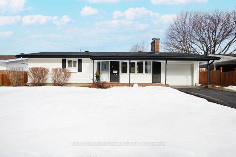 Photo 0 at 9 Kilmory Crescent, Nepean (Borden Farm/Stewart Farm/Carleton Heights/Parkwood Hills), Ottawa