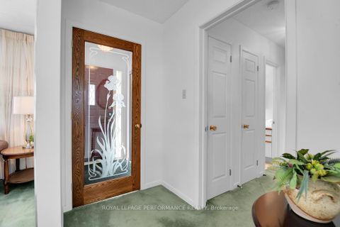 Photo 5 at 9 Kilmory Crescent, Nepean (Borden Farm/Stewart Farm/Carleton Heights/Parkwood Hills), Ottawa