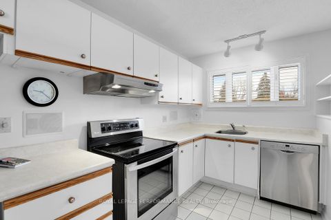 Photo 14 at 9 Kilmory Crescent, Nepean (Borden Farm/Stewart Farm/Carleton Heights/Parkwood Hills), Ottawa