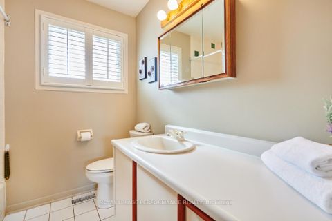 Photo 23 at 9 Kilmory Crescent, Nepean (Borden Farm/Stewart Farm/Carleton Heights/Parkwood Hills), Ottawa