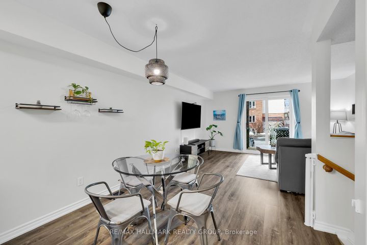 Photo 11 at 1344 Guthrie Street, Nepean (Leslie Park), Ottawa