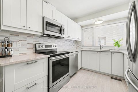 Photo 11 at 16 Pebble Beach Court, Stittsville (Central), Stittsville