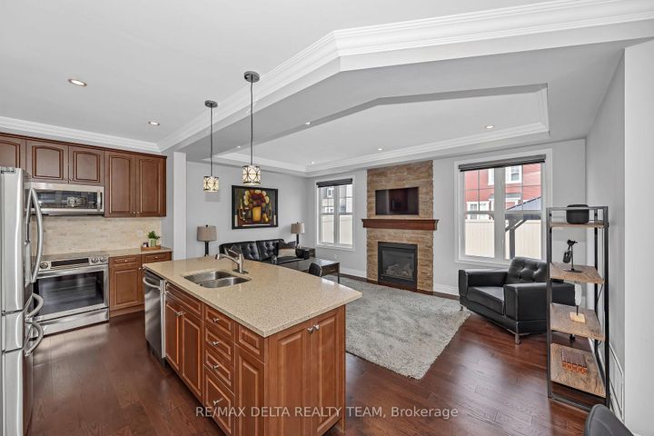 Photo 4 at 751 Devario Crescent, Nepean (Half Moon Bay), Ottawa