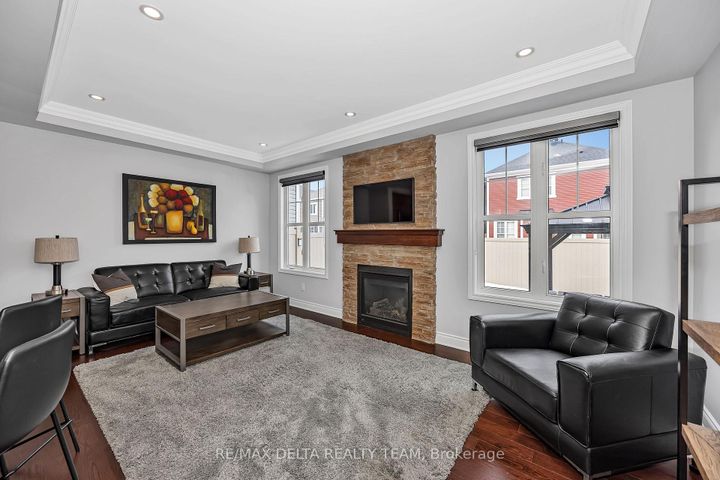 Photo 5 at 751 Devario Crescent, Nepean (Half Moon Bay), Ottawa