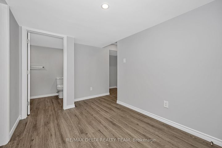 Photo 37 at 751 Devario Crescent, Nepean (Half Moon Bay), Ottawa