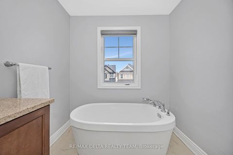 Photo 19 at 751 Devario Crescent, Nepean (Half Moon Bay), Ottawa