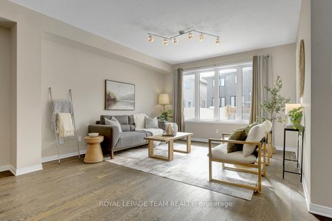 Photo 3 at 277 Losino Crescent, Emerald Meadows/Trailwest, Kanata