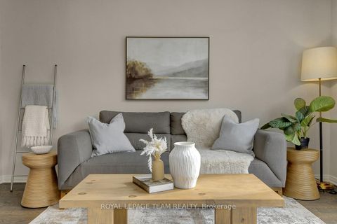 Photo 9 at 277 Losino Crescent, Emerald Meadows/Trailwest, Kanata