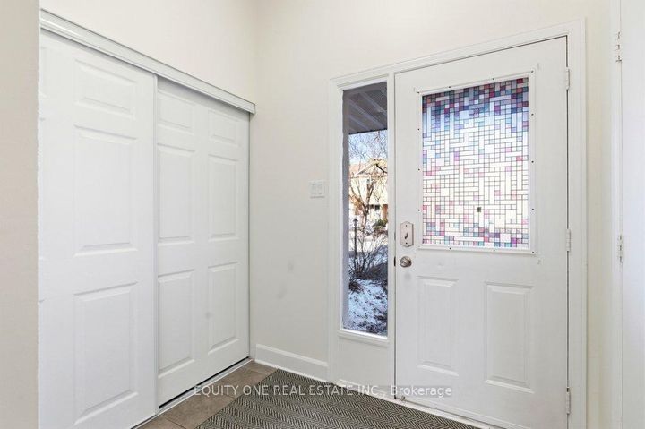 Photo 3 at 35 Willwood Crescent, Nepean (Cedargrove/Fraserdale), Ottawa