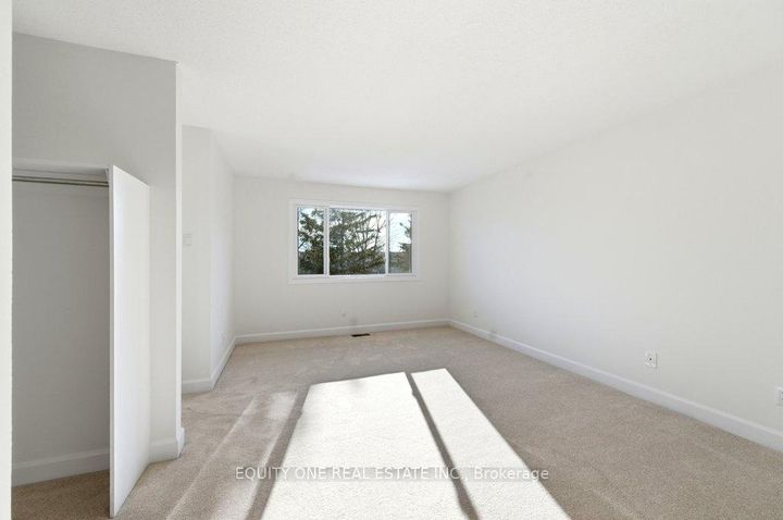 Photo 20 at 35 Willwood Crescent, Nepean (Cedargrove/Fraserdale), Ottawa