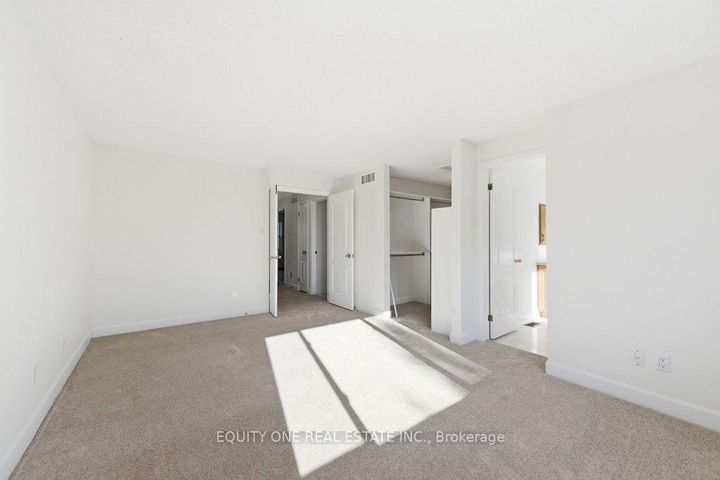 Photo 24 at 35 Willwood Crescent, Nepean (Cedargrove/Fraserdale), Ottawa