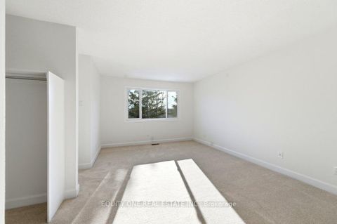 Photo 20 at 35 Willwood Crescent, Nepean (Cedargrove/Fraserdale), Ottawa