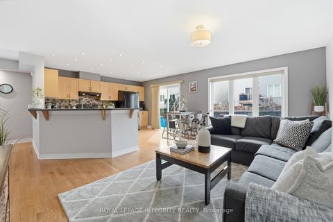 Photo 7 at 208 Aquilo Crescent, Stittsville (North), Stittsville