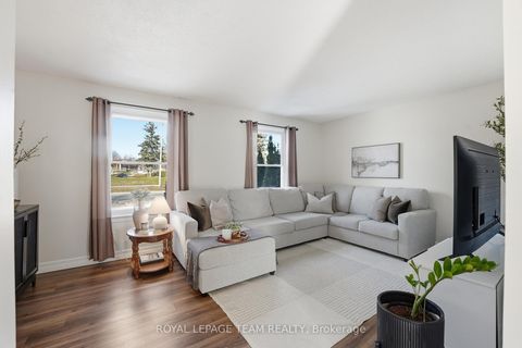 Photo 8 at 67 Castlefrank Road, Glencairn/Hazeldean, Kanata