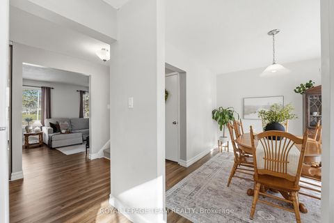 Photo 15 at 67 Castlefrank Road, Glencairn/Hazeldean, Kanata