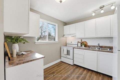 Photo 22 at 67 Castlefrank Road, Glencairn/Hazeldean, Kanata