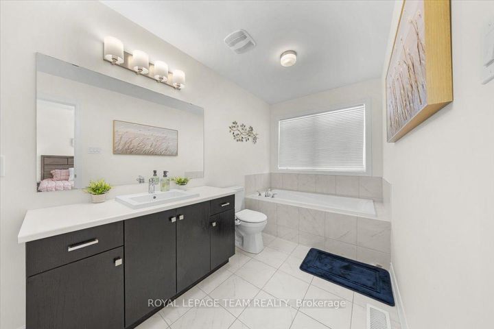 Photo 19 at 290 Turnbuckle Crescent, Nepean (Half Moon Bay), Ottawa