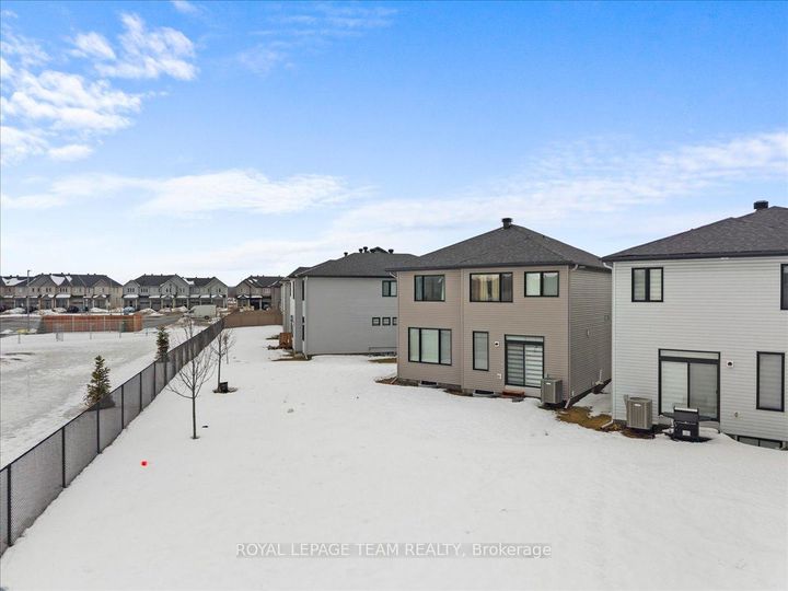 Photo 31 at 290 Turnbuckle Crescent, Nepean (Half Moon Bay), Ottawa