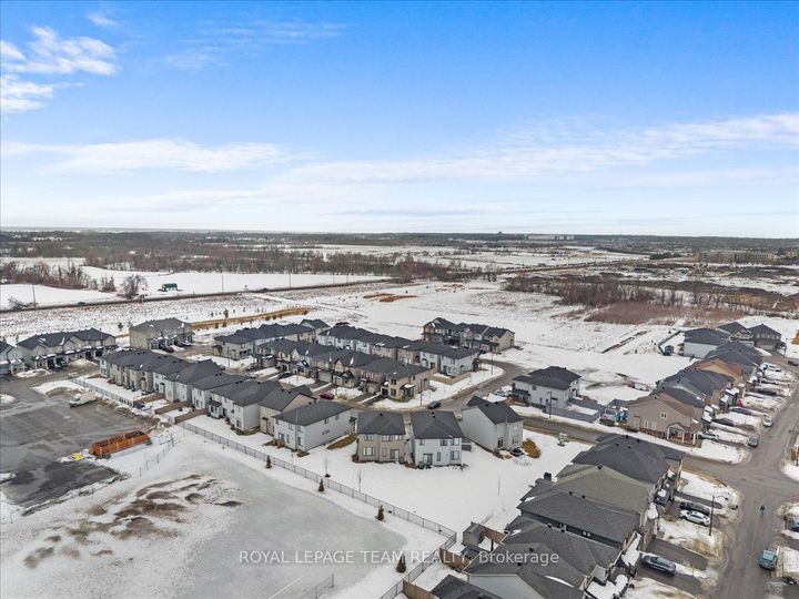 Photo 33 at 290 Turnbuckle Crescent, Nepean (Half Moon Bay), Ottawa