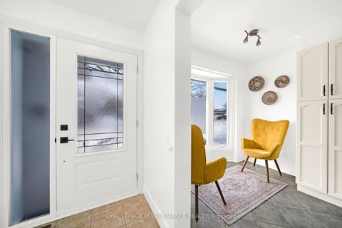 Photo 3 at 1557 Verchere Street, Chateauneuf, Orleans