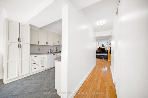 Photo 4 at 1557 Verchere Street, Chateauneuf, Orleans