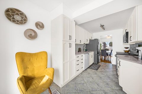 Photo 6 at 1557 Verchere Street, Chateauneuf, Orleans