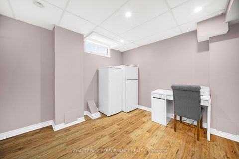 Photo 33 at 1557 Verchere Street, Chateauneuf, Orleans