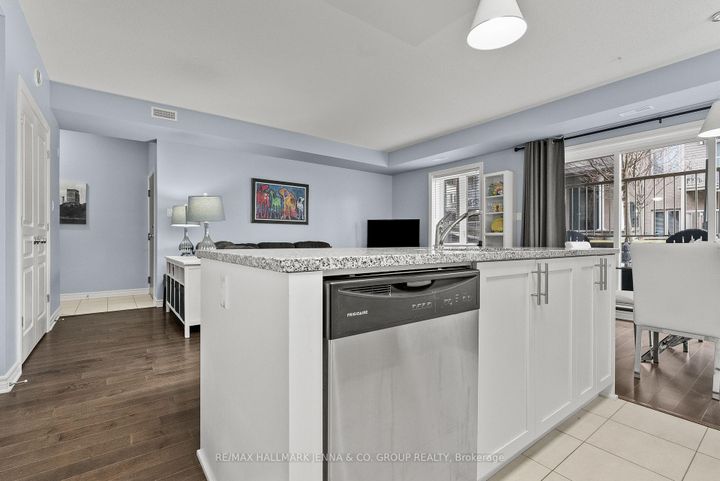 Photo 10 at A - 34 Tadley Private, Nepean (Longfields), Ottawa
