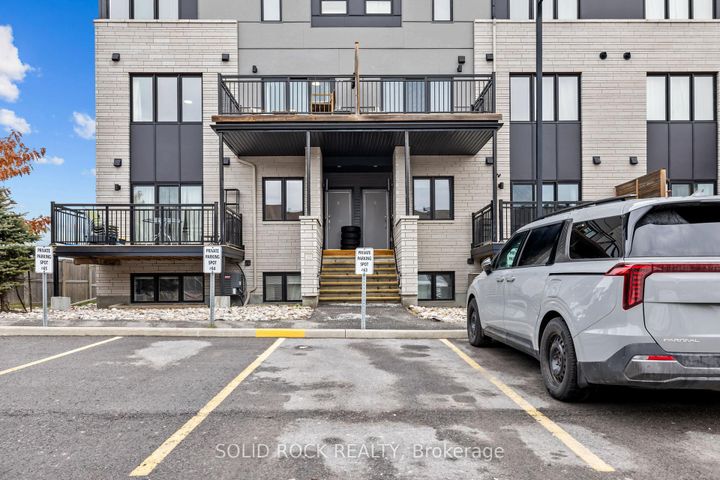 Photo 14 at B - 442 Via Verona Avenue N, Nepean (Longfields), Ottawa