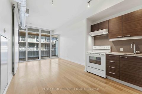 Photo 3 at 431 - 349 McLeod Street, Ottawa Centre