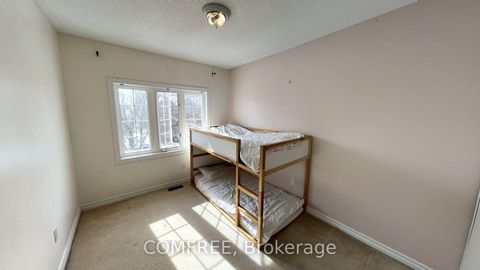 Photo 14 at 294 Waymark Crescent, Emerald Meadows/Trailwest, Kanata