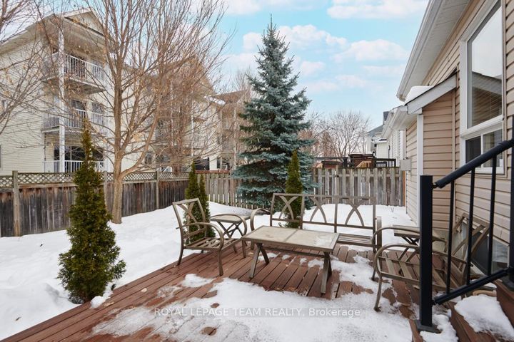 Photo 29 at 162 Redcliff Avenue, Nepean (Longfields), Ottawa