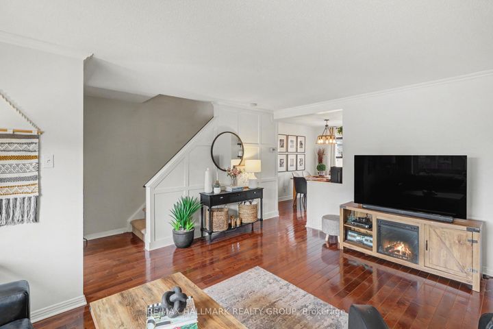 Photo 8 at 16B Spring Grove Lane, Nepean (Pheasant Run), Ottawa
