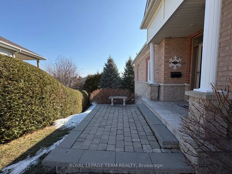 Photo 3 at 34 Goldora Private, Kanata Lakes/Heritage Hills, Kanata