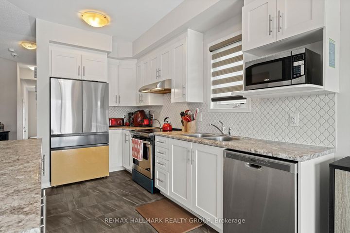 Photo 12 at 618 Via Campanale Avenue, Nepean (Longfields), Ottawa